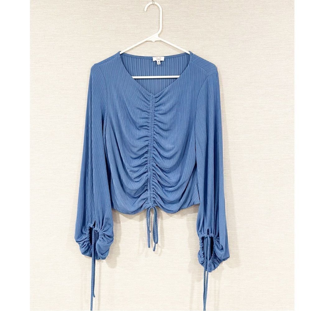 Q+A Los Angeles blue tie front ruched blouse